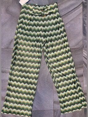 Women’s Q2 Women’s Wide Leg High Waist Chevron Crochet Knit Pants Sz M NWT
